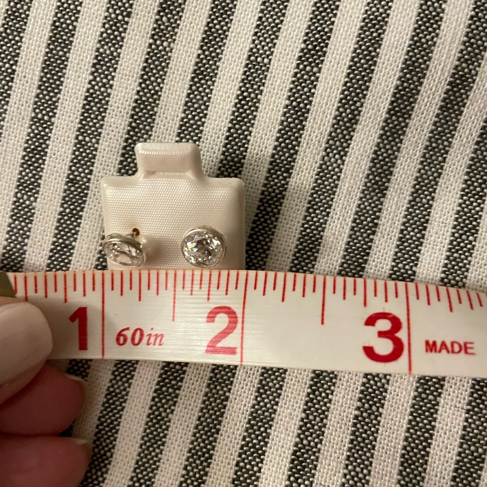 Sterling studs - Picture 3 of 4
